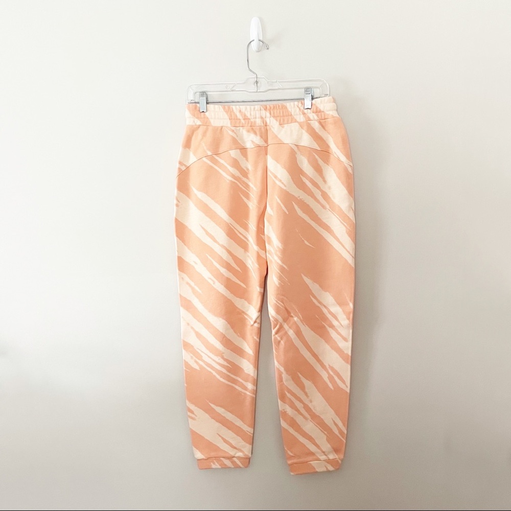 NWT Sweaty Betty Essentials Sweatshirt and Joggers Set - Picture 16 of 16